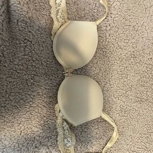 Extra Push Up bra